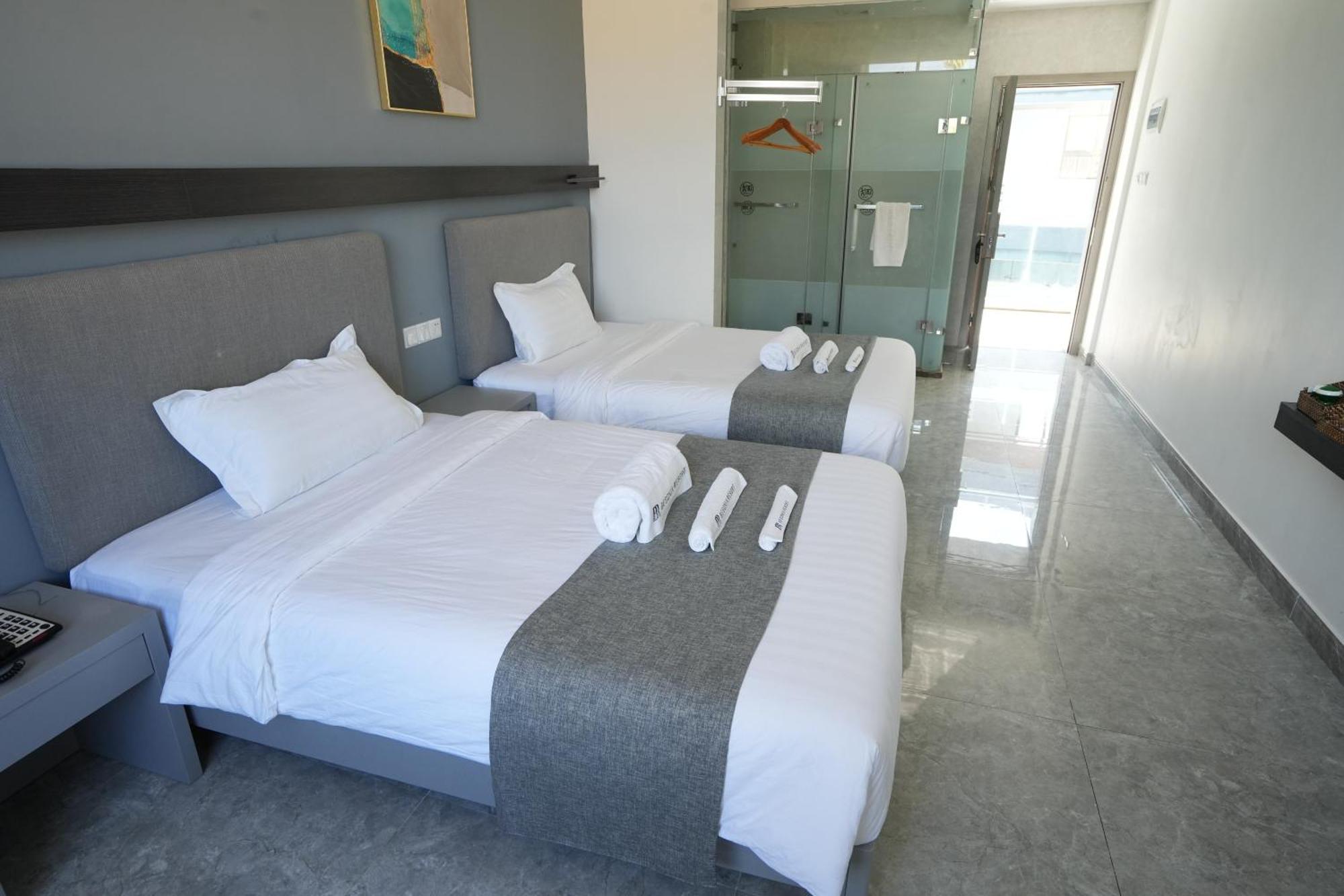 Bohol Panglao Begonia Resort Bagian luar foto